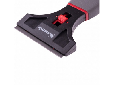 Скребок с обрезиненной рукояткой, выдвижное сменное лезвие Matrix